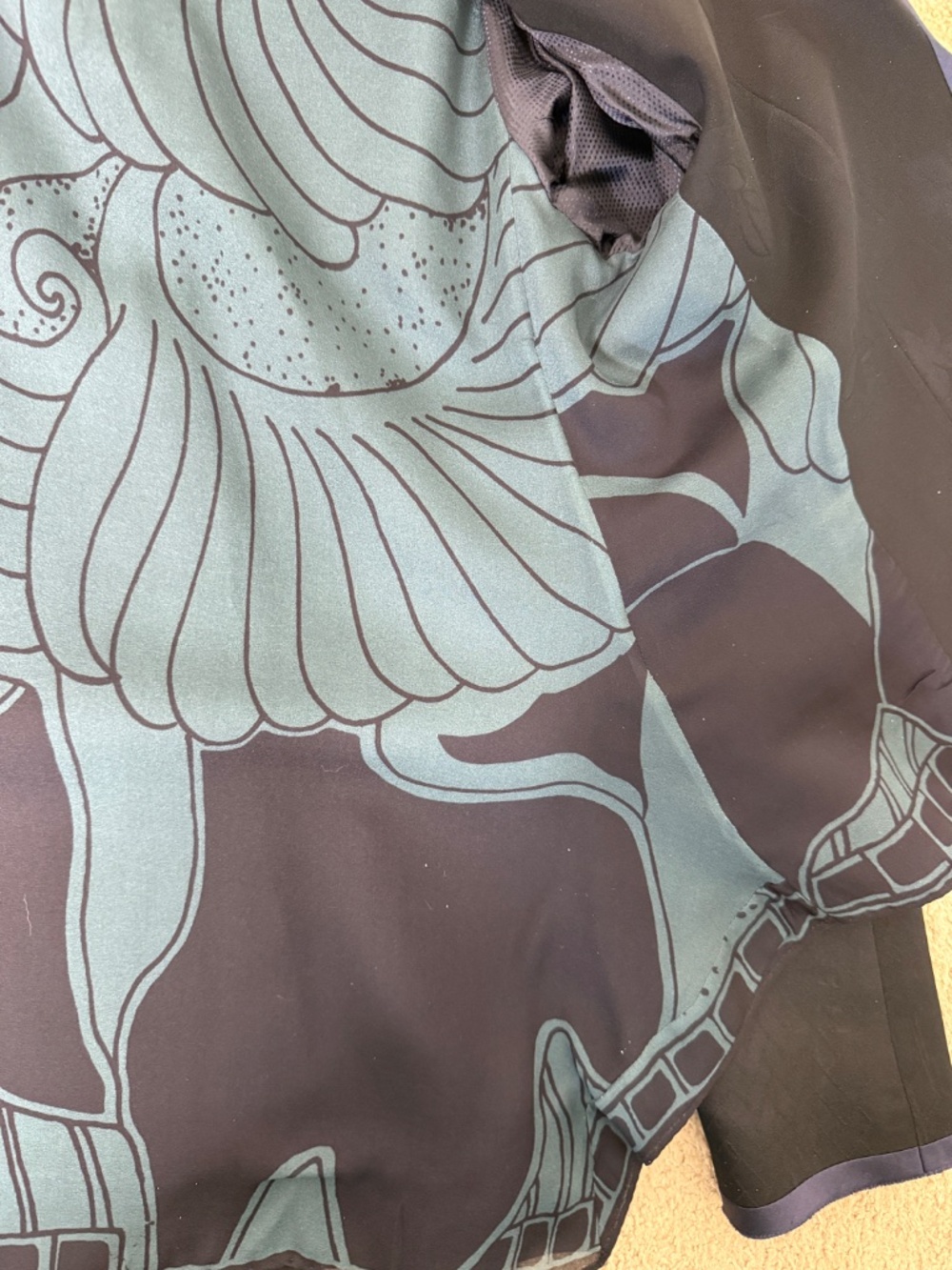 Ibrigu Jacket - Picture 13 of 14